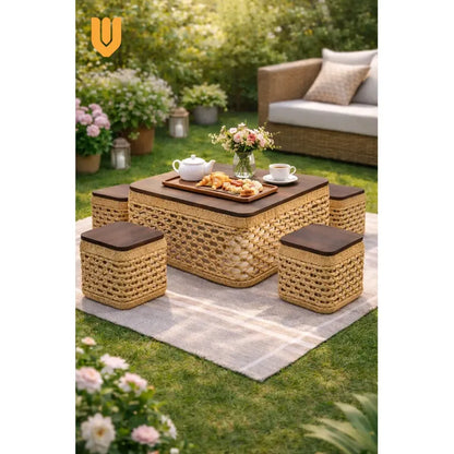 Vitrineon Mesas Centro Ratan Mueble Natural Organico Premium Tono Natural Marron Claro Estilo Organico Acabado Calido Textura Ratan Visible Combinacion Madera Look Decorativo Elegante Ambiente
