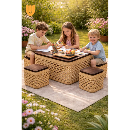 Mesa Centro Rustico Compacto Living Nordico Espacio Reducido Tono Natural Marron Claro Estilo Organico Acabado Calido Textura Ratan Visible Combinacion Madera Look Decorativo Elegante Ambiente