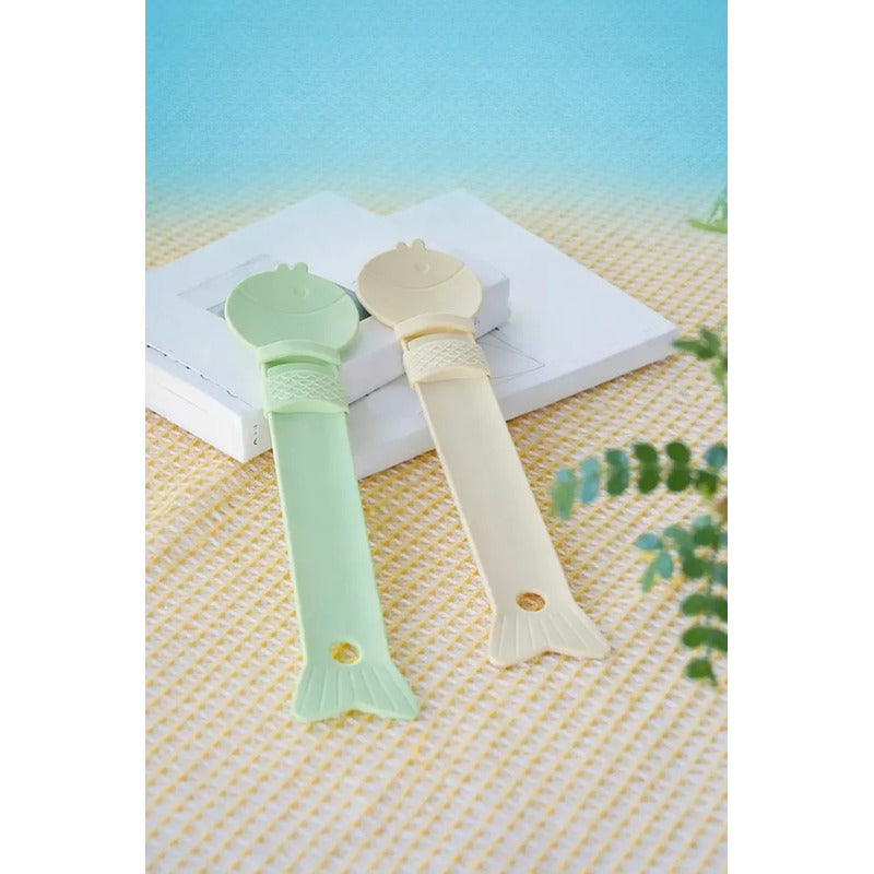 Herramienta Alimenticia Animal Domestico Seguro Comodo Tonalidades Claras Accesorio Mascotas Estetica Suave Visual Limpio Ideal Hogar Moderno Minimalista Combinacion Facil