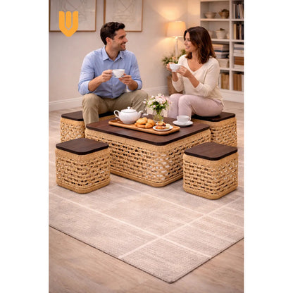 Mesa Centro Ratan Puf Ambiente Natural Estilo Nordico Hogar Tono Natural Marron Claro Estilo Organico Acabado Calido Textura Ratan Visible Combinacion Madera Look Decorativo Elegante Ambiente